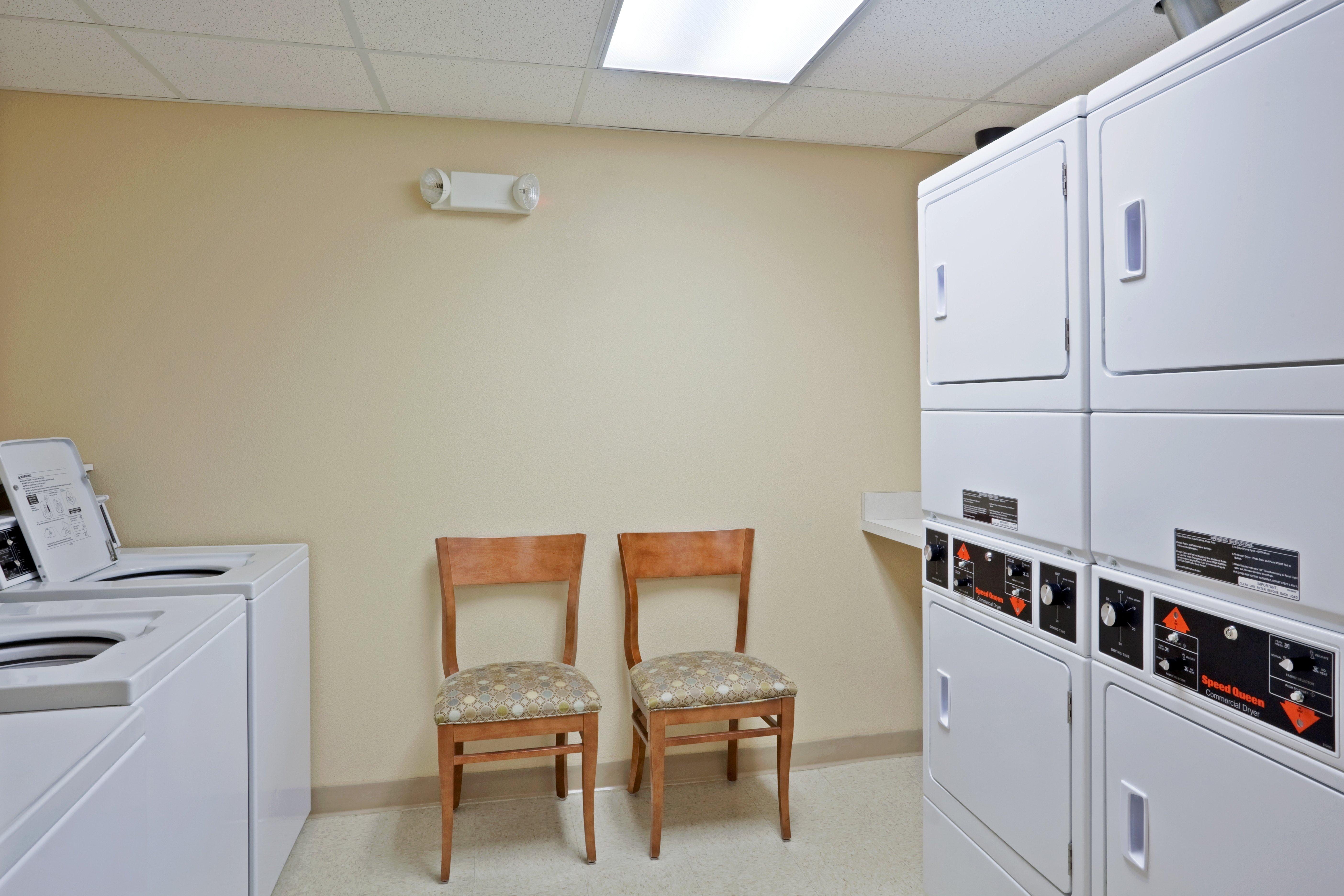 Candlewood Suites Boise - Towne Square By Ihg Esterno foto