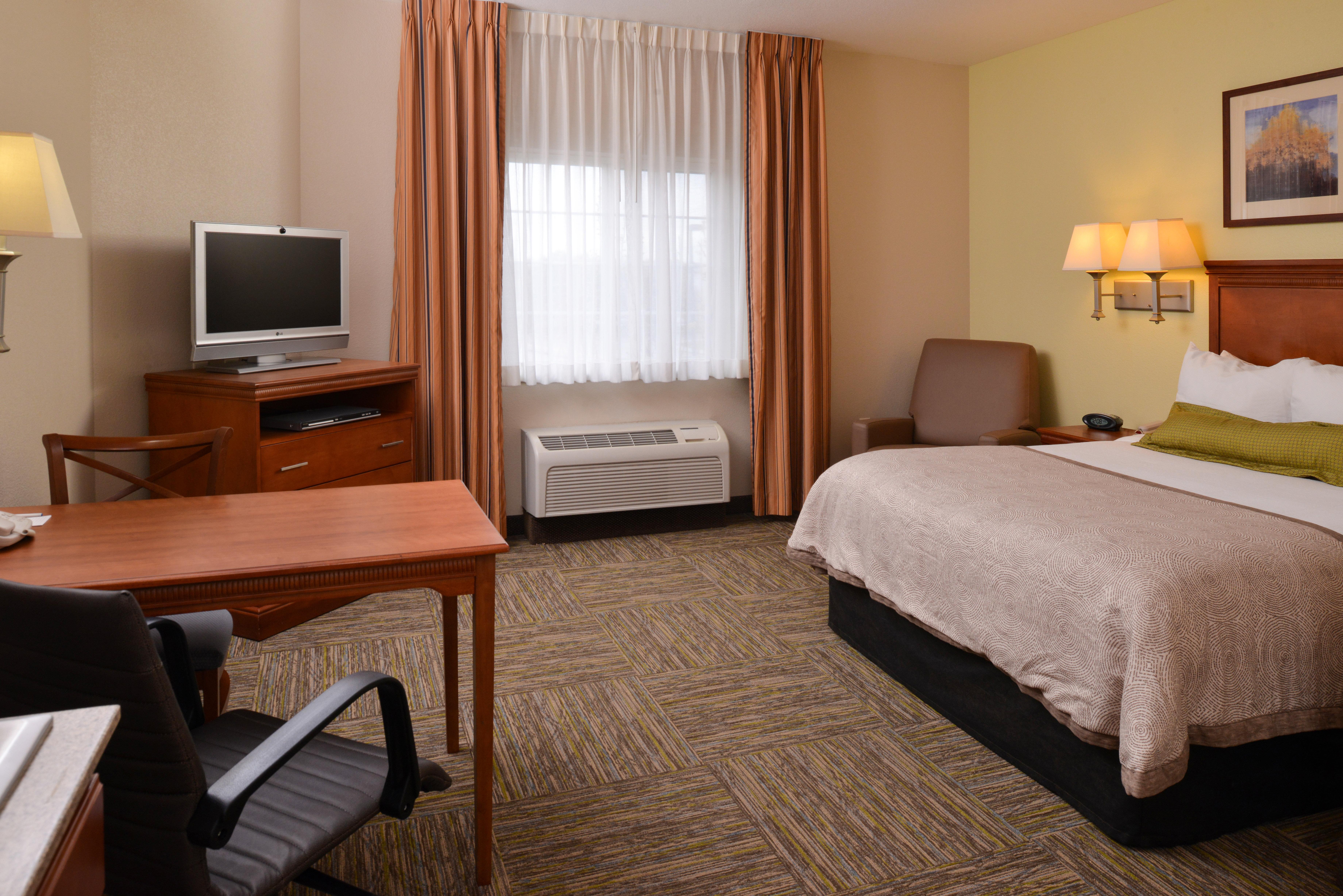Candlewood Suites Boise - Towne Square By Ihg Esterno foto