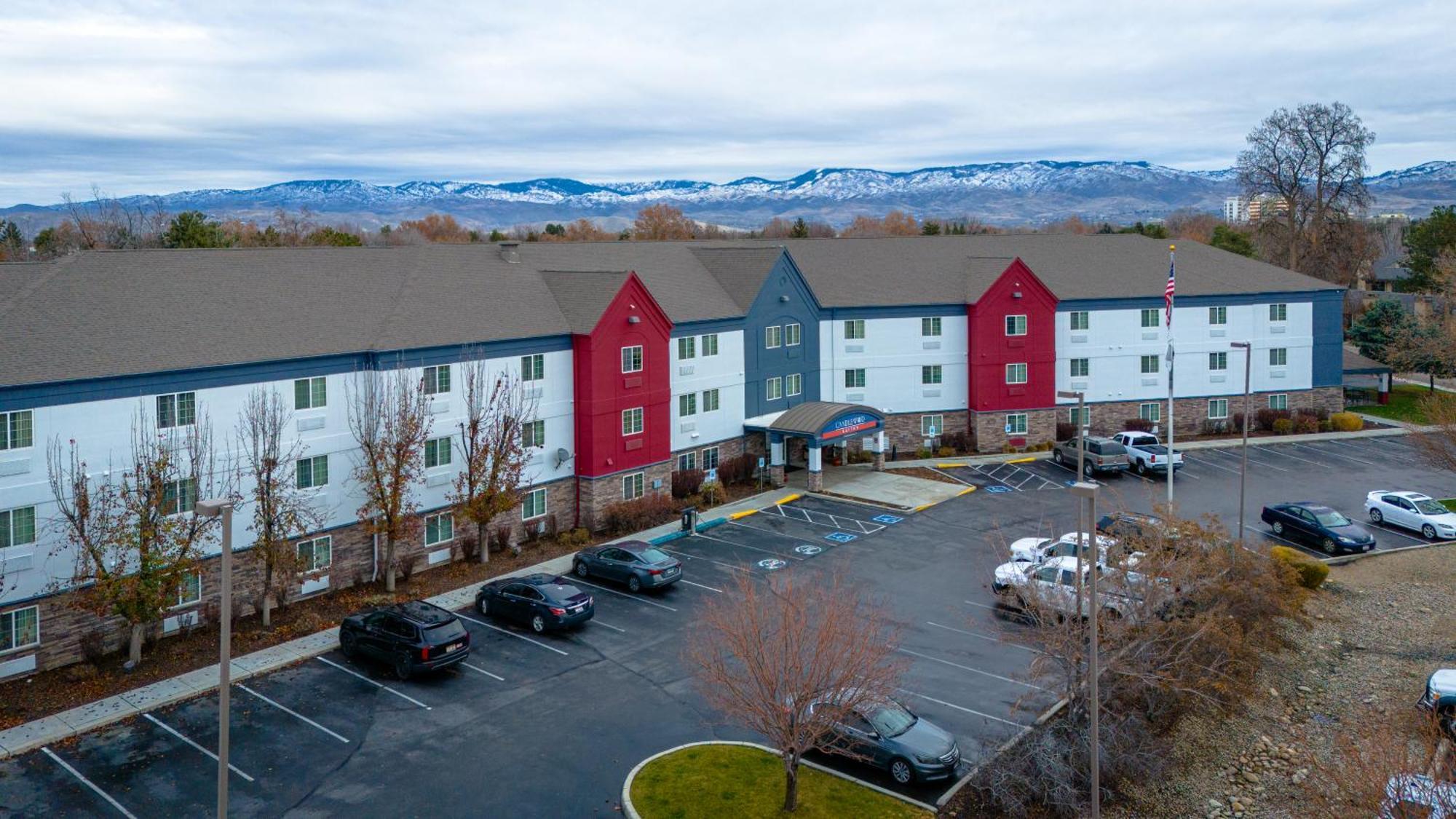 Candlewood Suites Boise - Towne Square By Ihg Esterno foto
