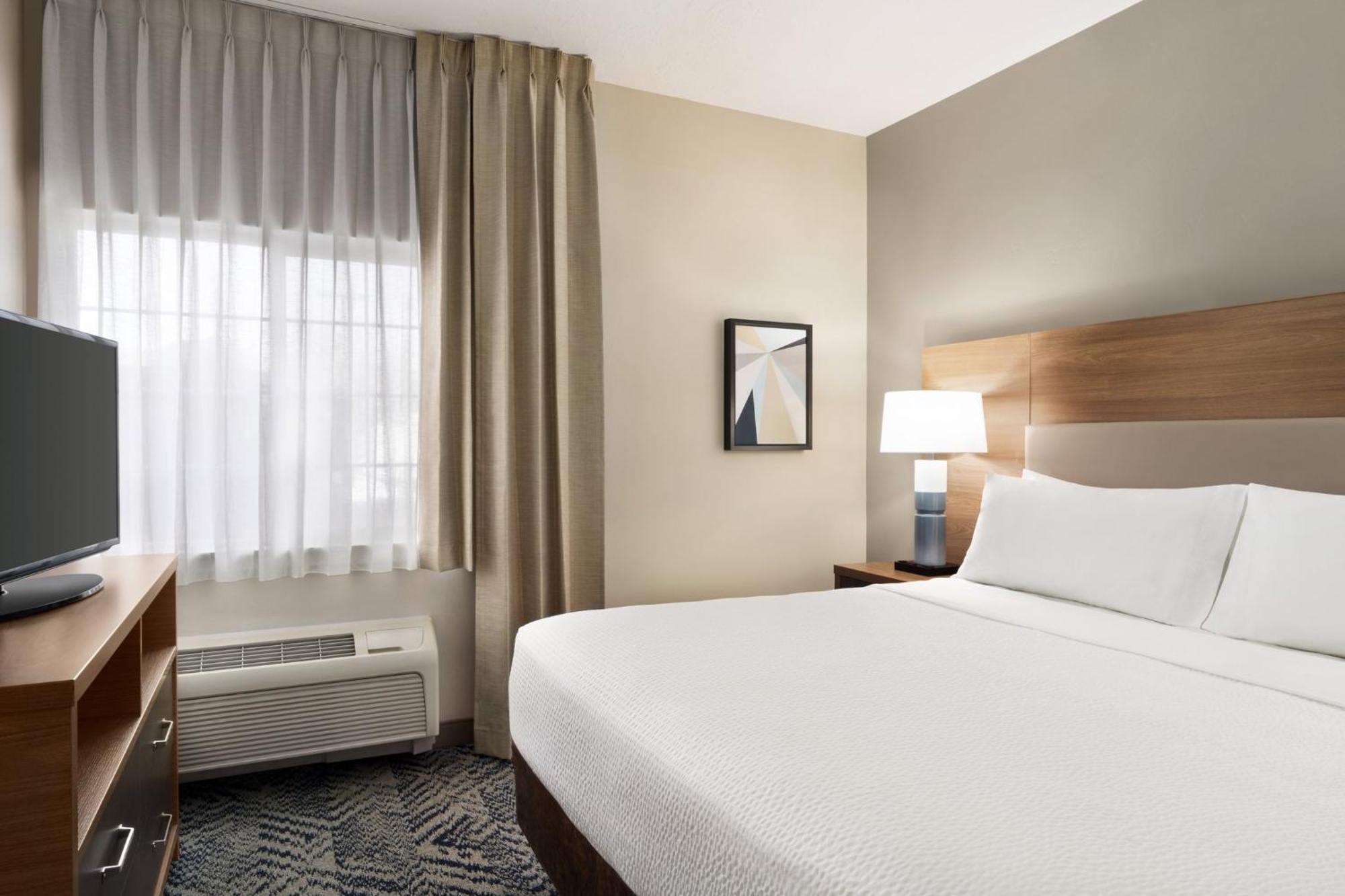 Candlewood Suites Boise - Towne Square By Ihg Esterno foto